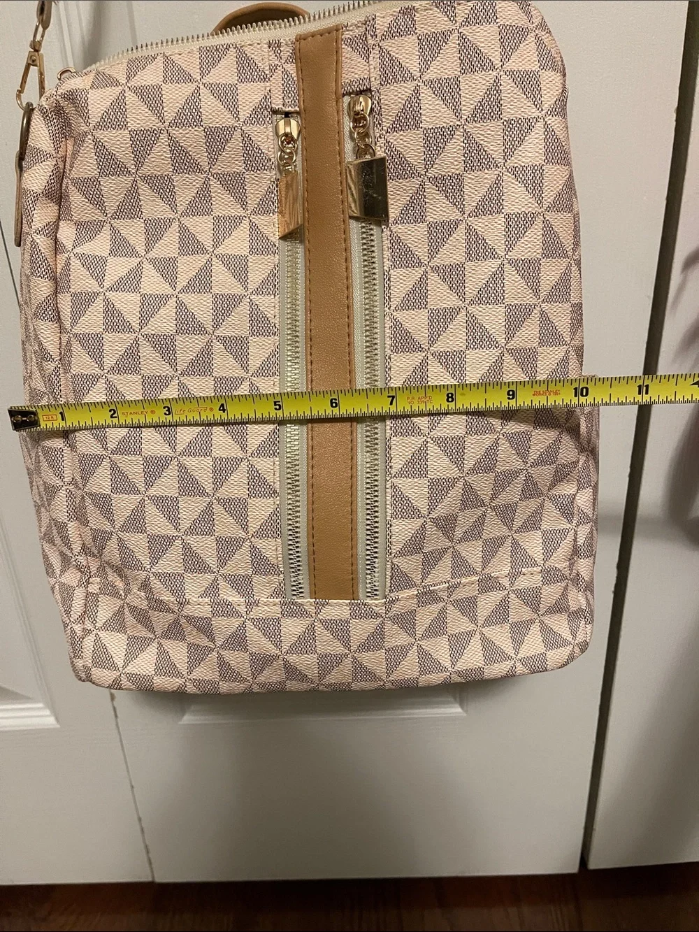 Geometric Pattern Convertible Crossbody Backpack in Beige and Tan